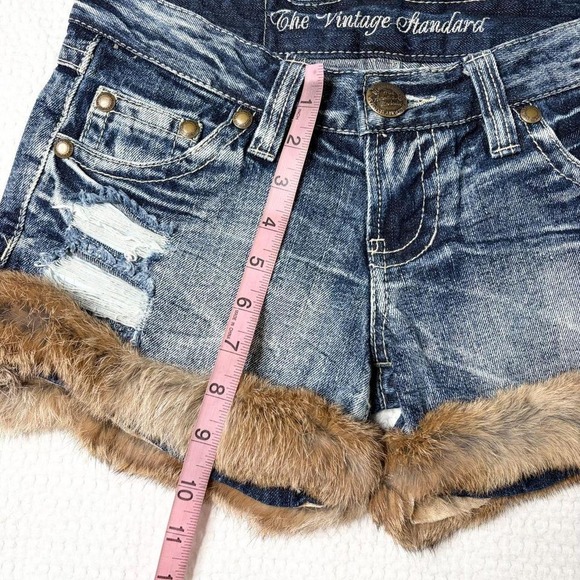 The Vintage Standard fur trim low rise denim shorts from japan - Picture 8 of 8